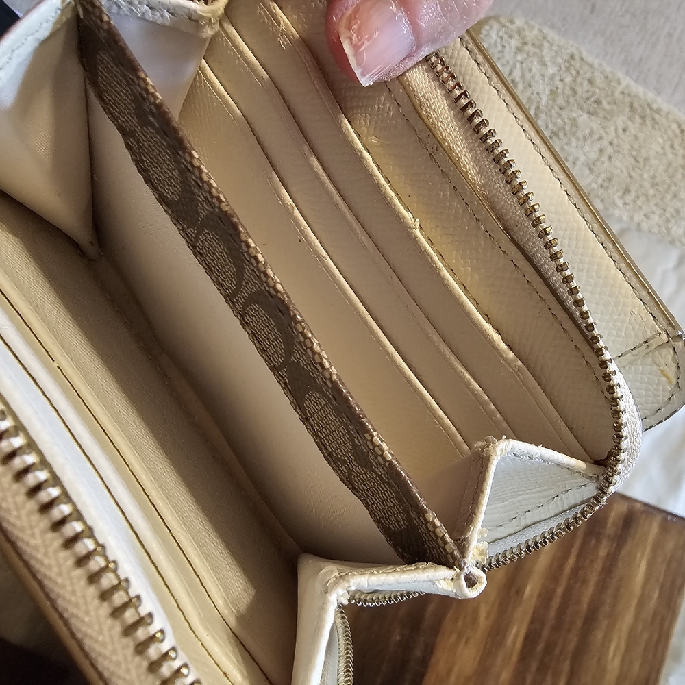 Coach Small Zip Wallet - Picture 9 of 12